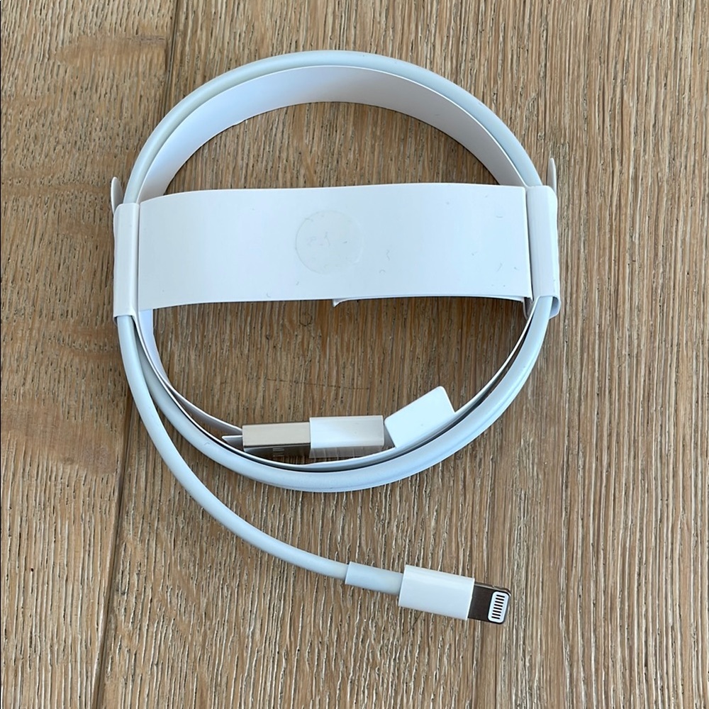 Apple Lightning‎ to USB Cable (1m)